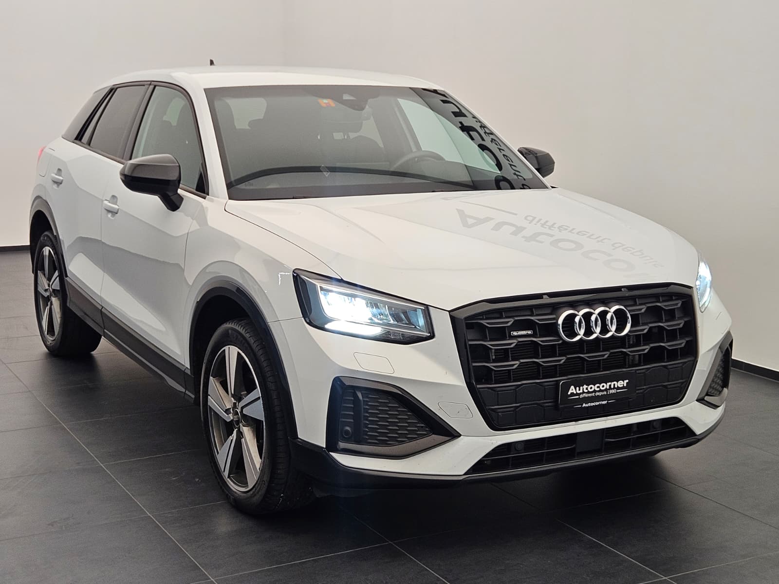 AUDI Q2 40 TFSI advanced Attraction quattro S-tronic-image-4
