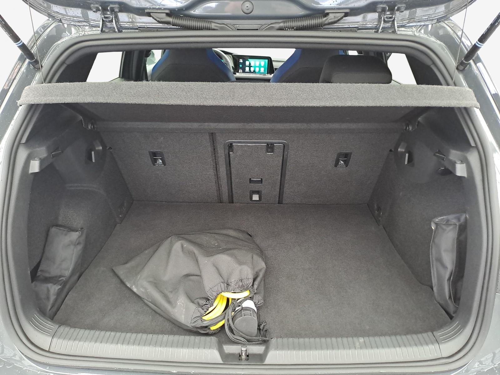VW Golf 1.4 TSI PHEV GTE-image-12