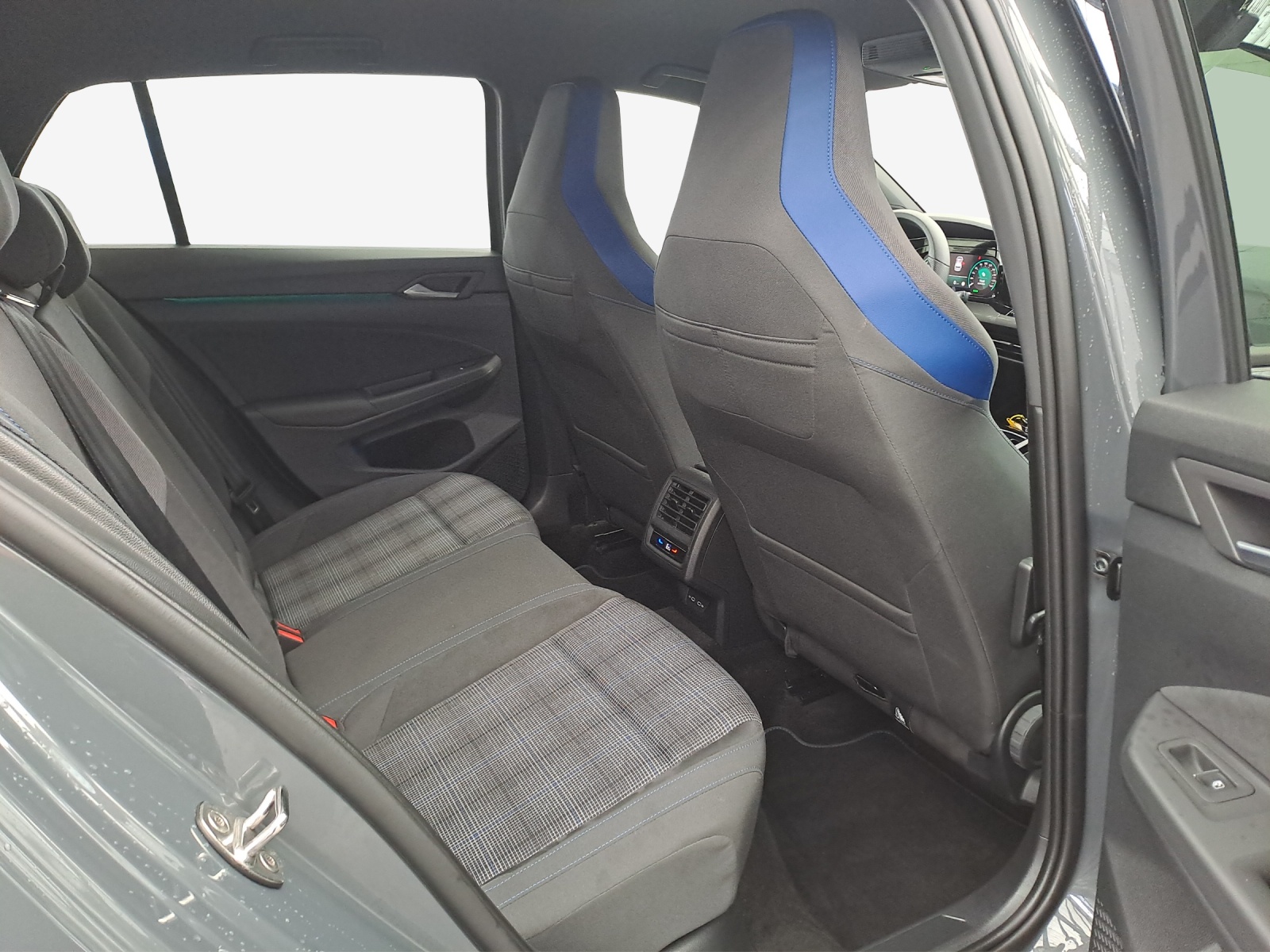 VW Golf 1.4 TSI PHEV GTE-image-13