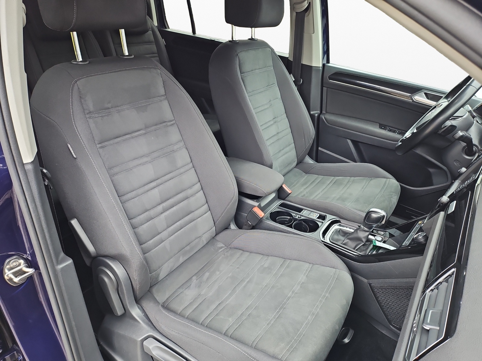 VW Touran 1.8 TSI BlueMotion Technology Highline DSG-image-13