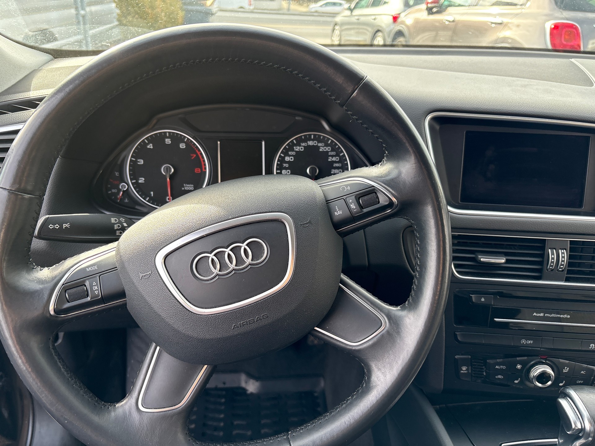 AUDI Q5 2.0 TFSI quattro tiptronic-image-10