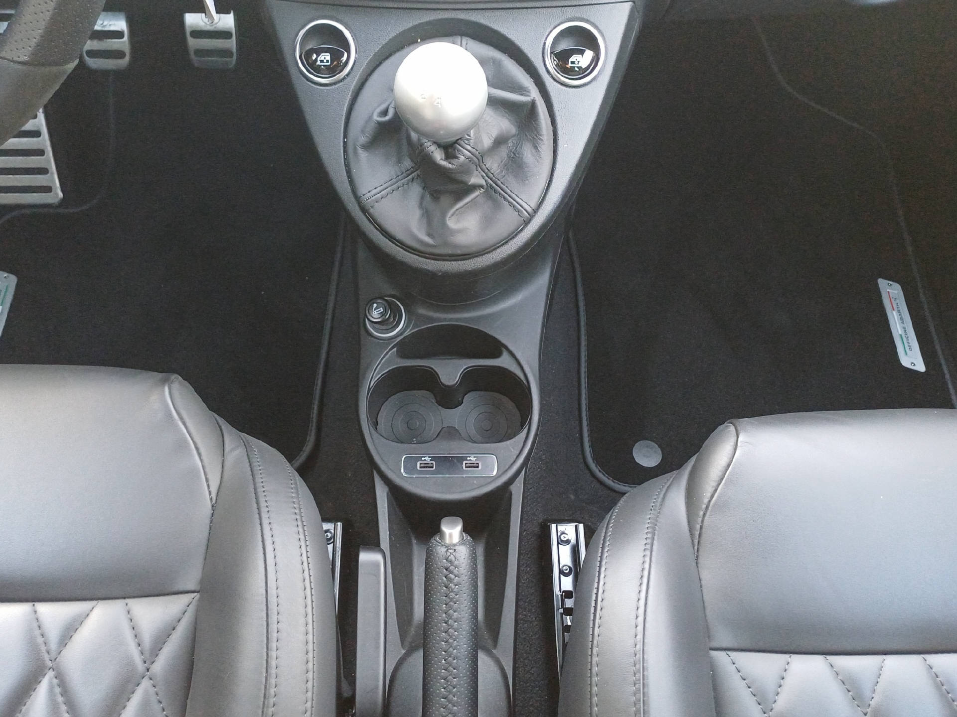 FIAT 595 Abarth 1.4 T-Jet 180 Competizione-image-13
