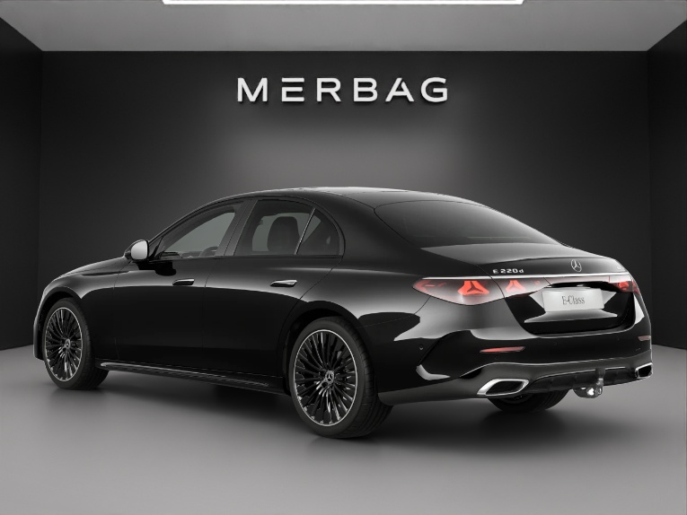 MERCEDES-BENZ E 220 d 4Matic 9G-Tronic-image-3