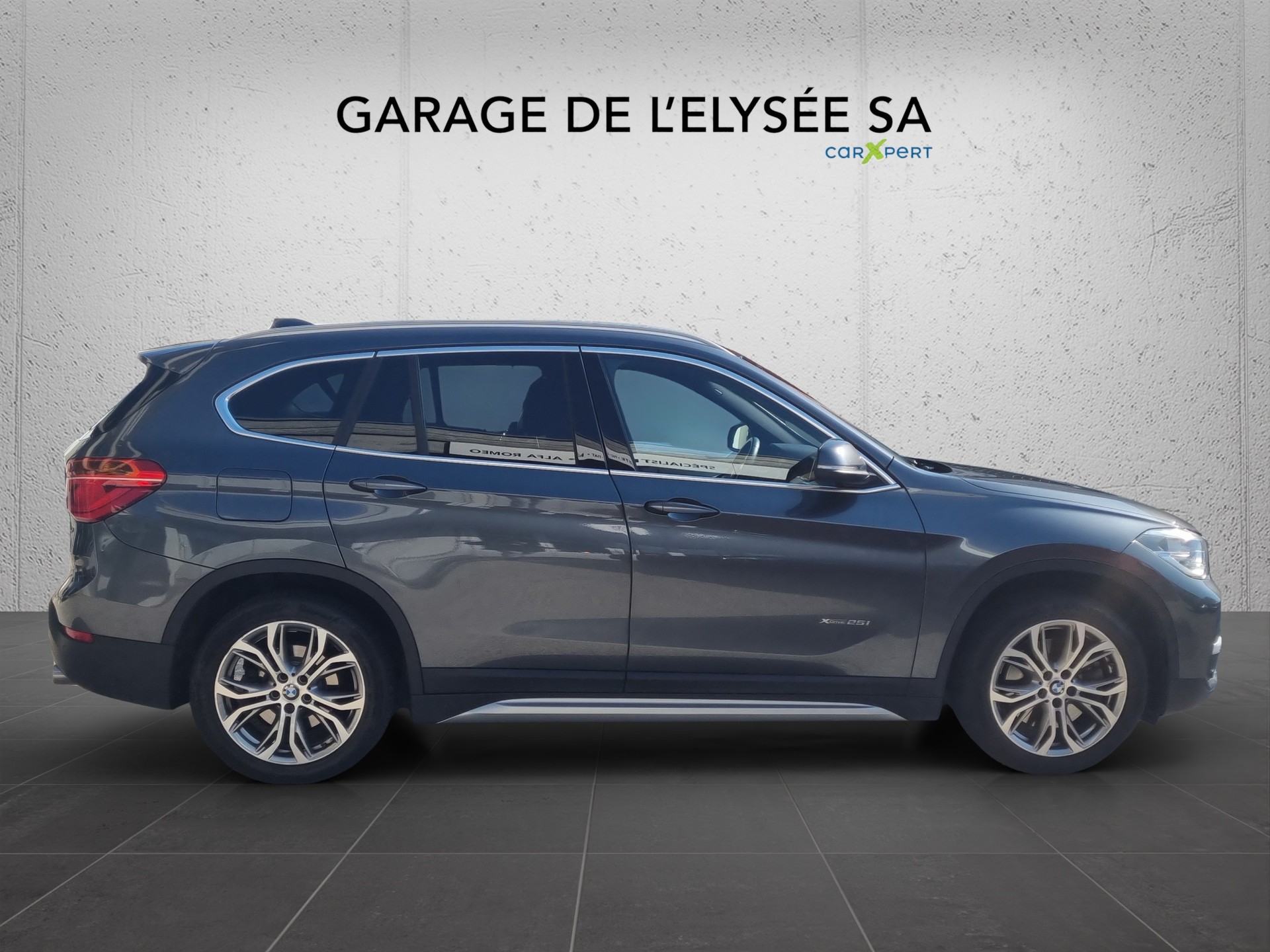 BMW X1 xDrive 25i Steptronic-image-7