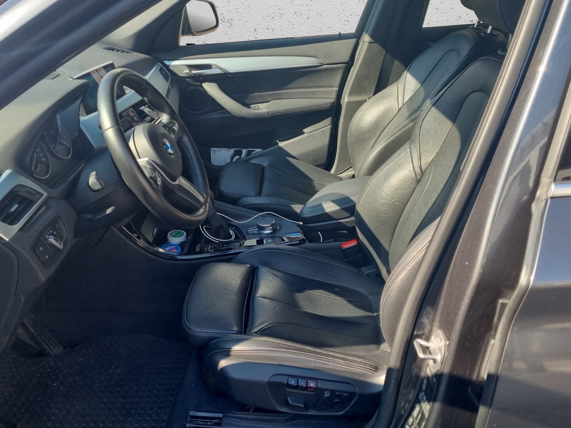 BMW X1 xDrive 25i Steptronic-image-9