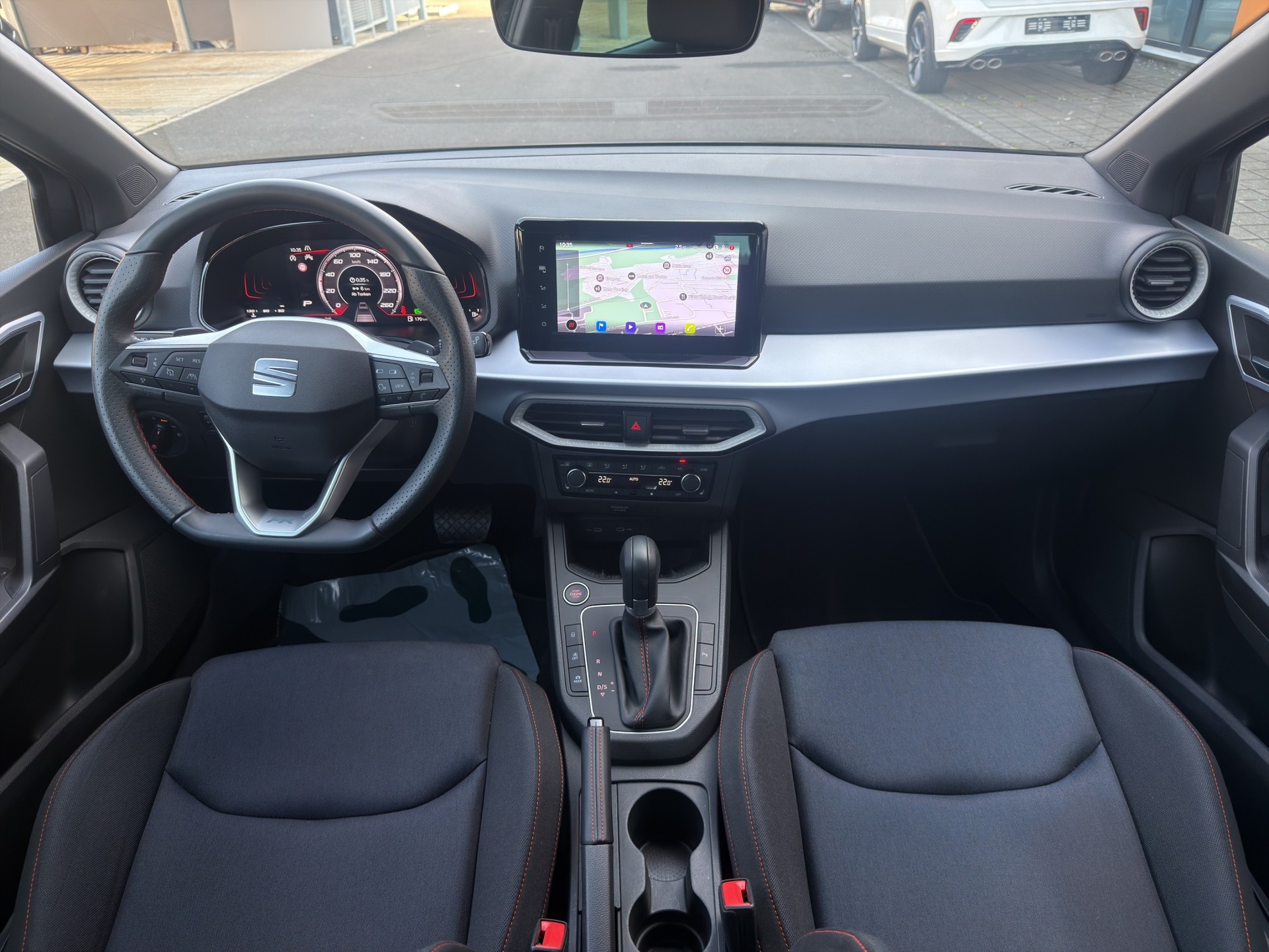 SEAT Ibiza 1.0 EcoTSI FR DSG-image-8