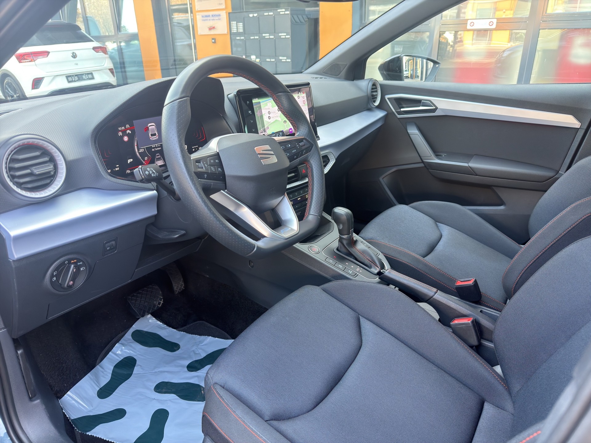 SEAT Ibiza 1.0 EcoTSI FR DSG-image-9