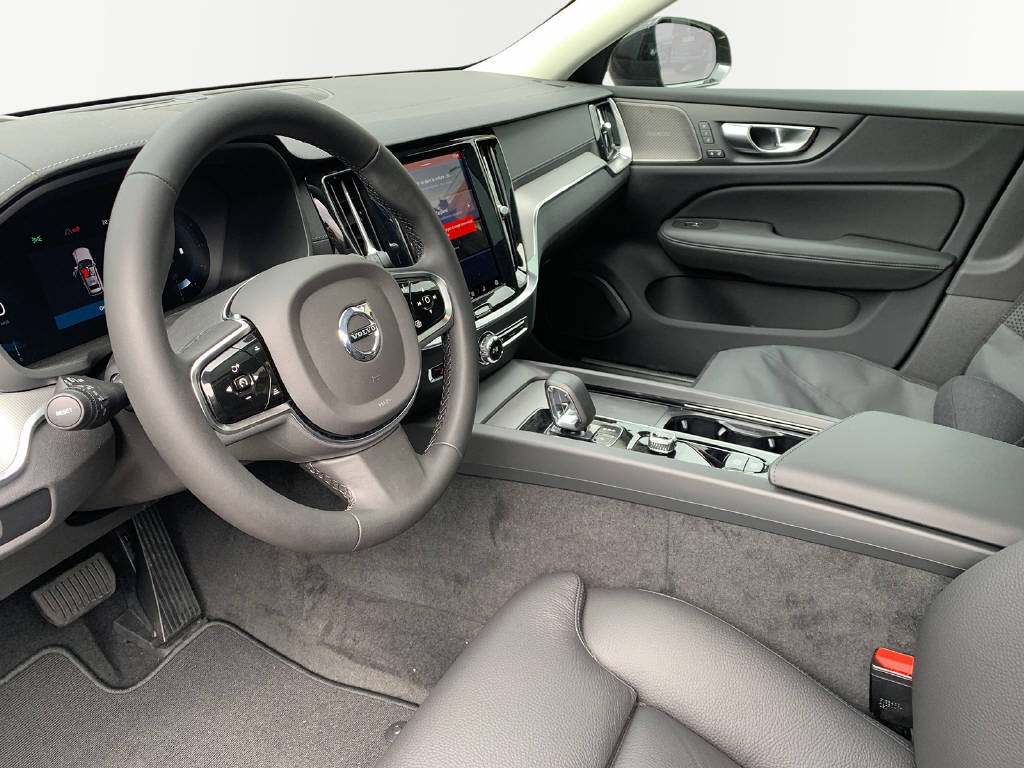 VOLVO V60 Cross Country 2.0 B5 Ultim-image-14