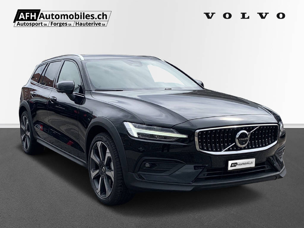VOLVO V60 Cross Country 2.0 B5 Ultim-image-6