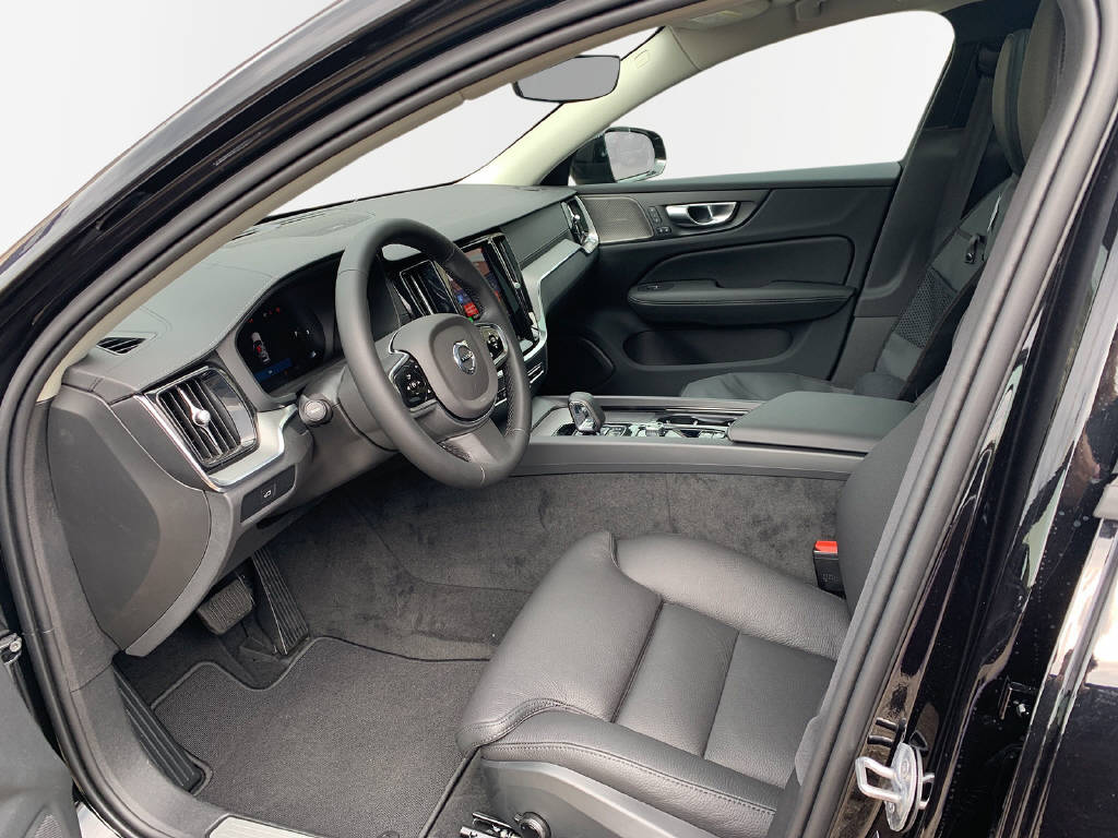 VOLVO V60 Cross Country 2.0 B5 Ultim-image-9
