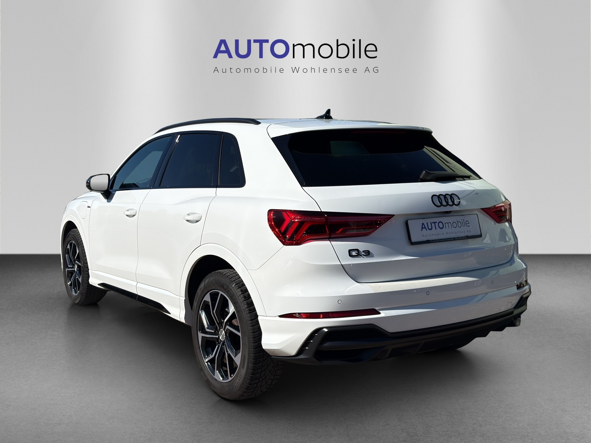 AUDI Q3 45 TFSI e S line Attraction S-tronic-image-6