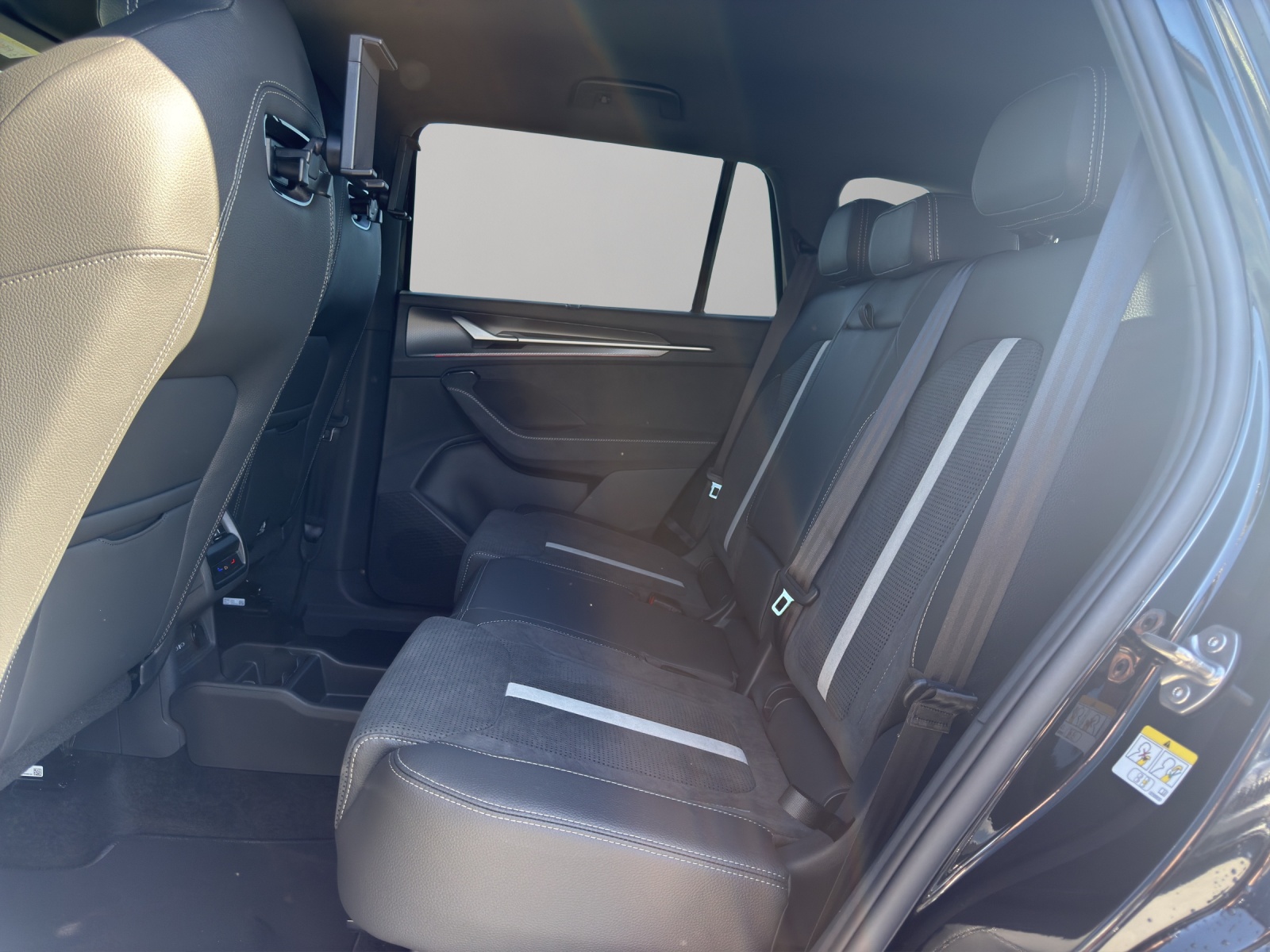 SKODA Kodiaq 1.5 TSI PHEV Sportline-image-16