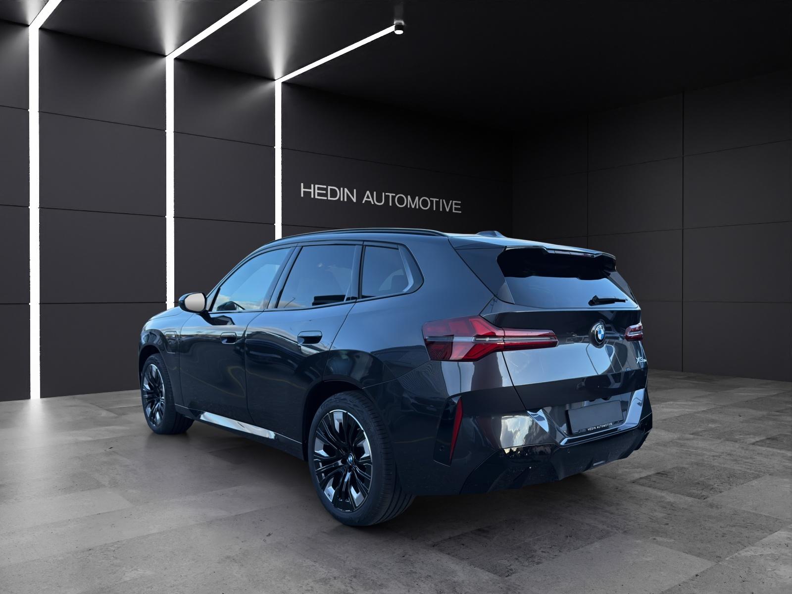 BMW X3 30e xDrive-showroom-element-3