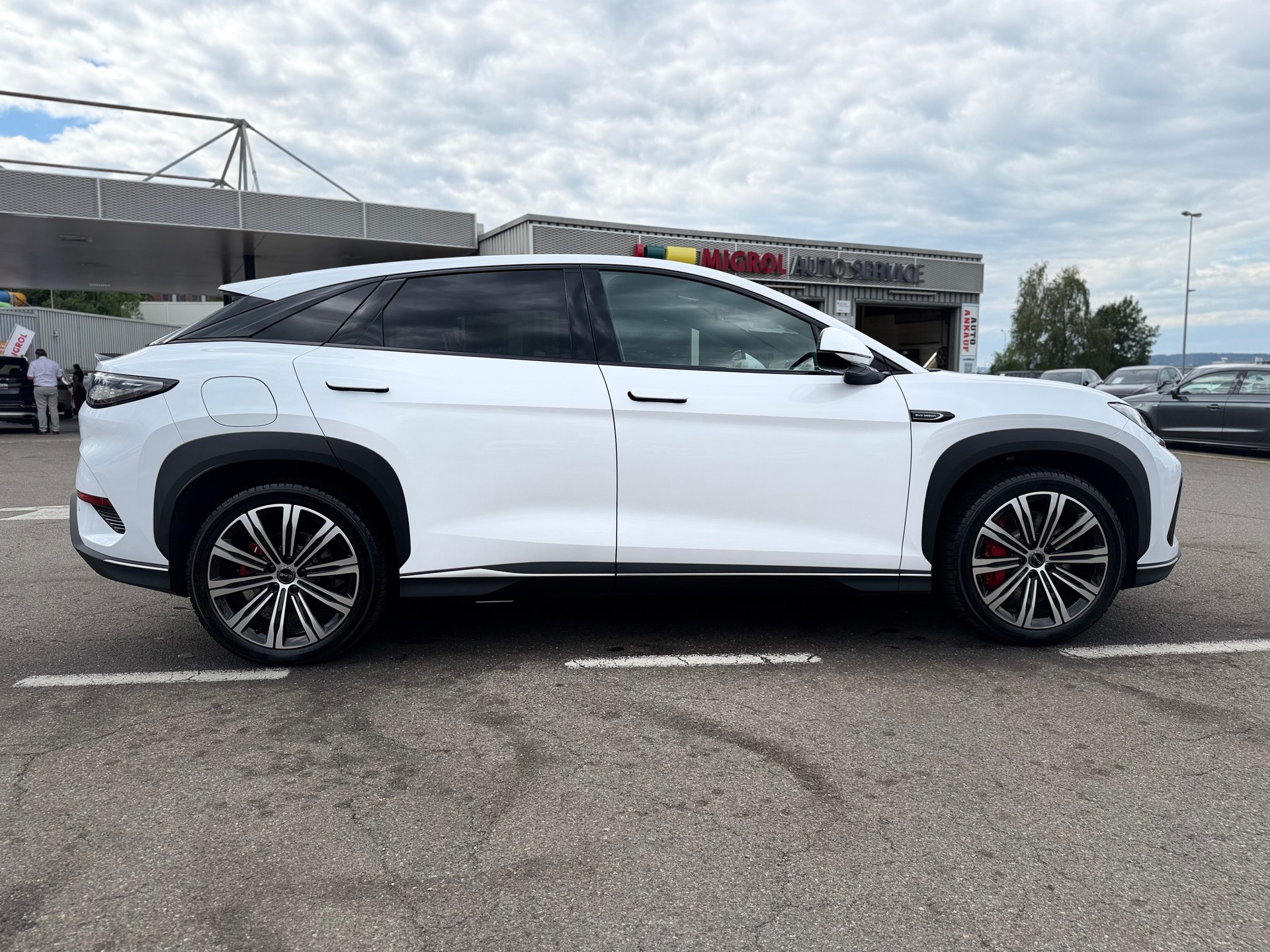 BYD Sealion 7 91,3 kWh Excellence AWD ° Vollausstattung °-image-11