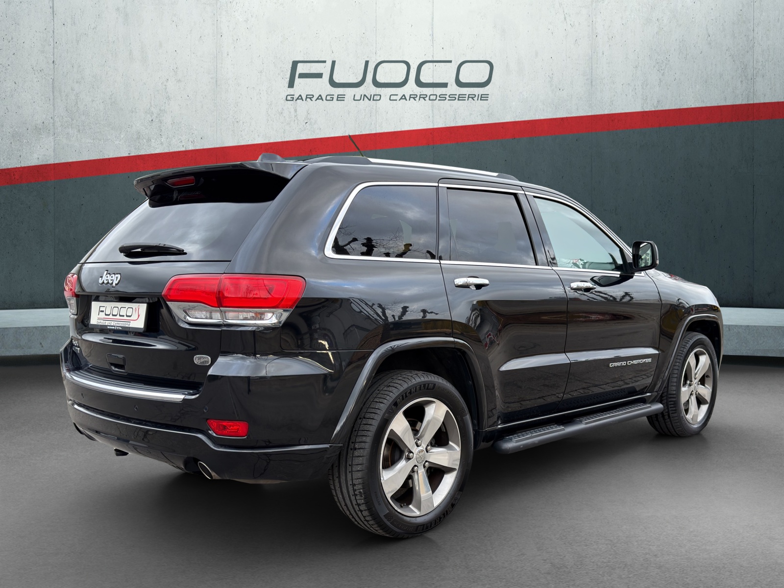 JEEP Grand Cherokee 3.0 CRD Overland Automatic-image-2