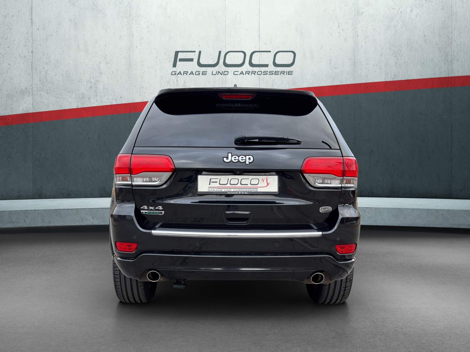 JEEP Grand Cherokee 3.0 CRD Overland Automatic-image-3