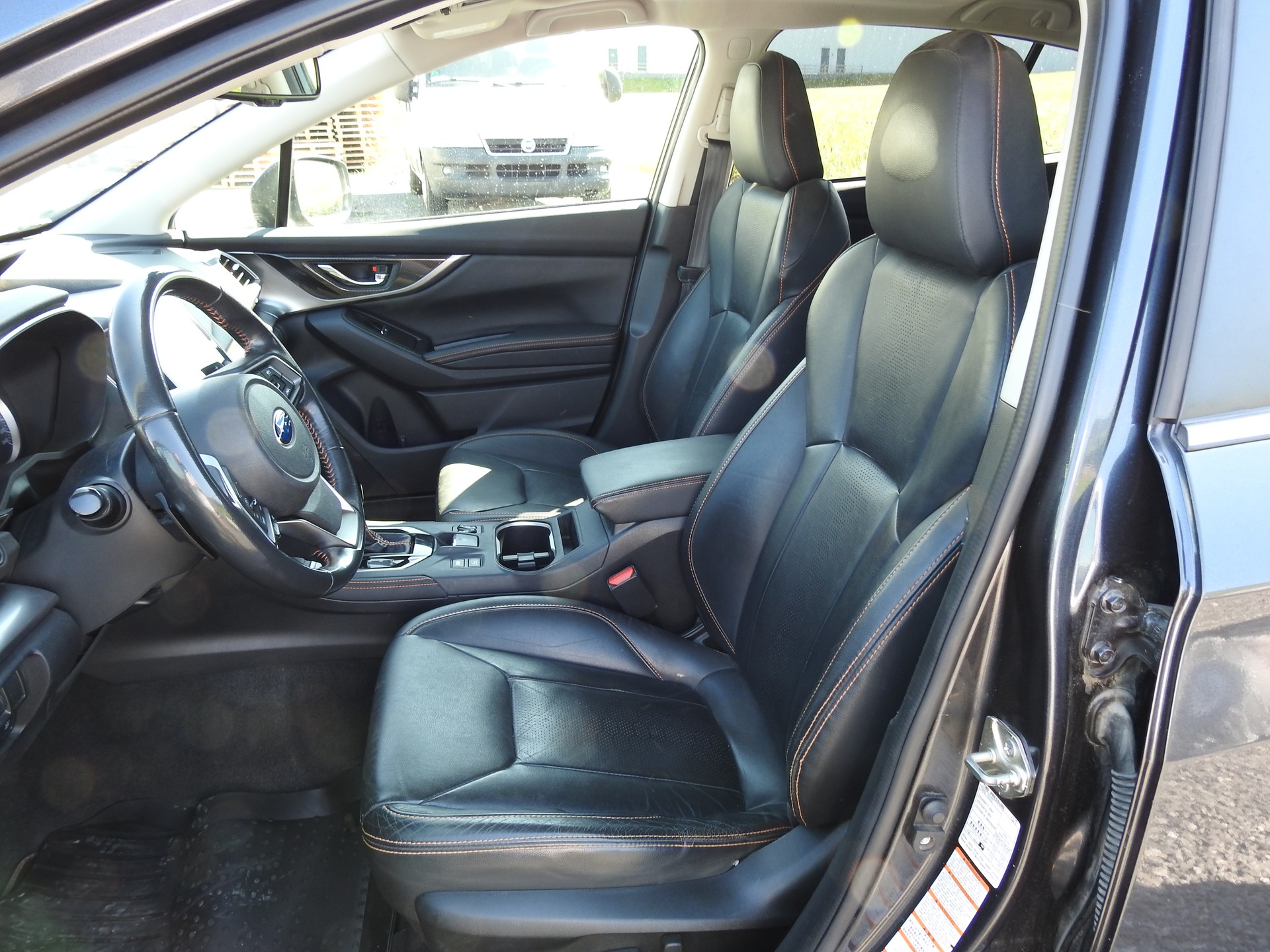 SUBARU XV 2.0 Luxury AWD Lineartronic-image-11