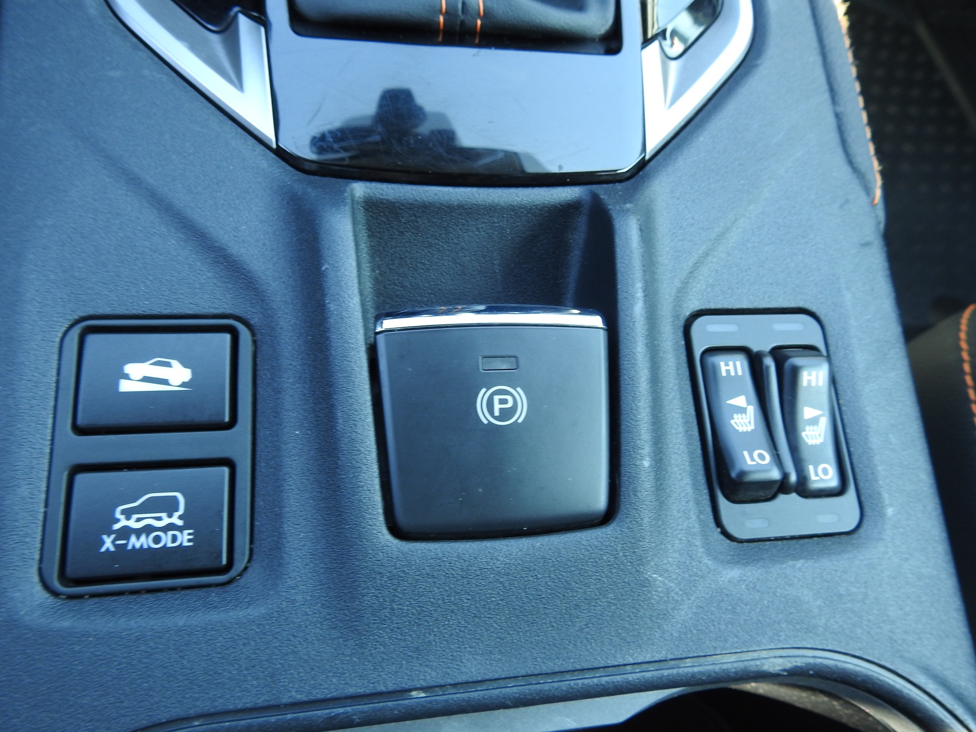 SUBARU XV 2.0 Luxury AWD Lineartronic-image-20