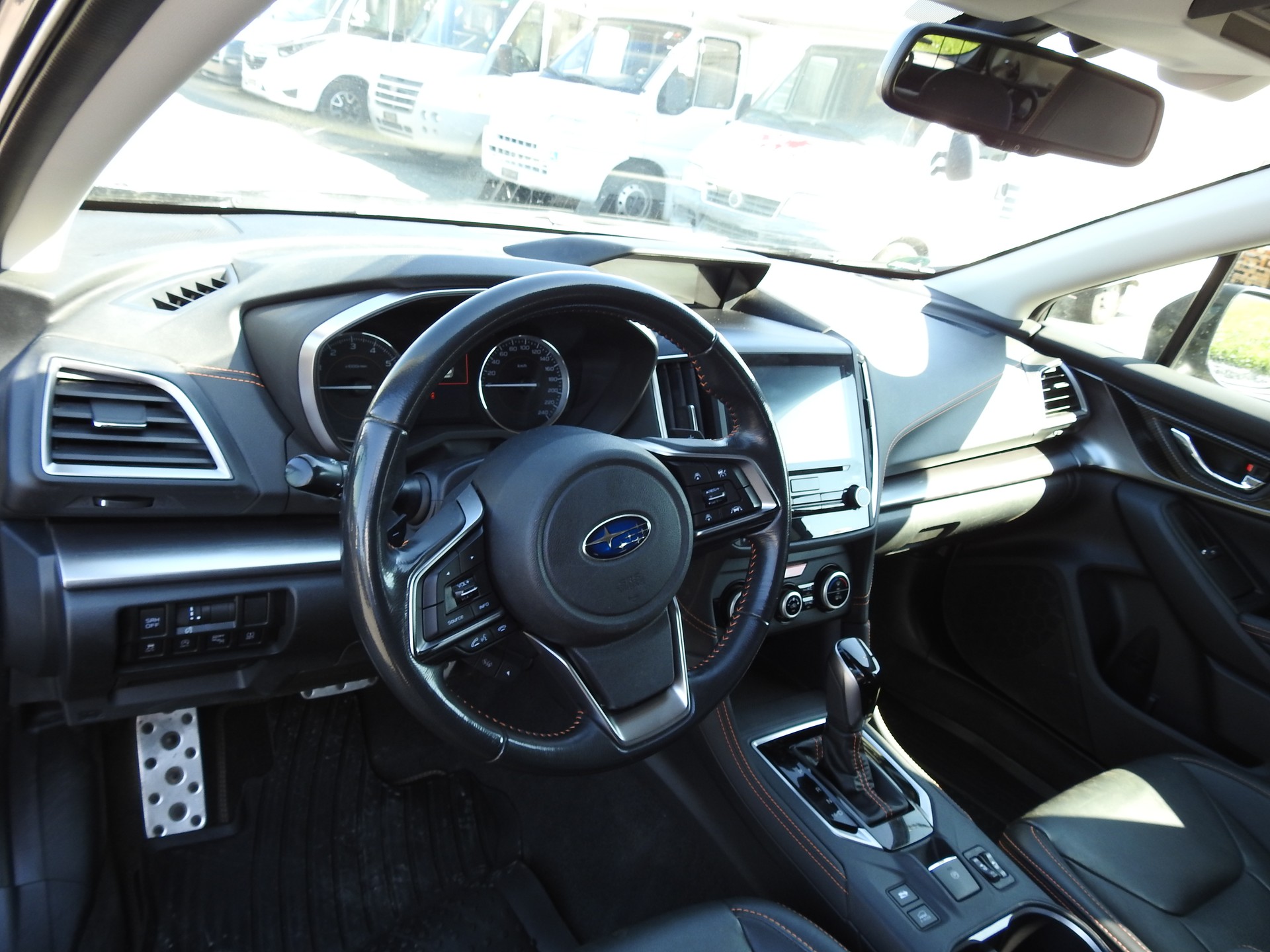SUBARU XV 2.0 Luxury AWD Lineartronic-image-12