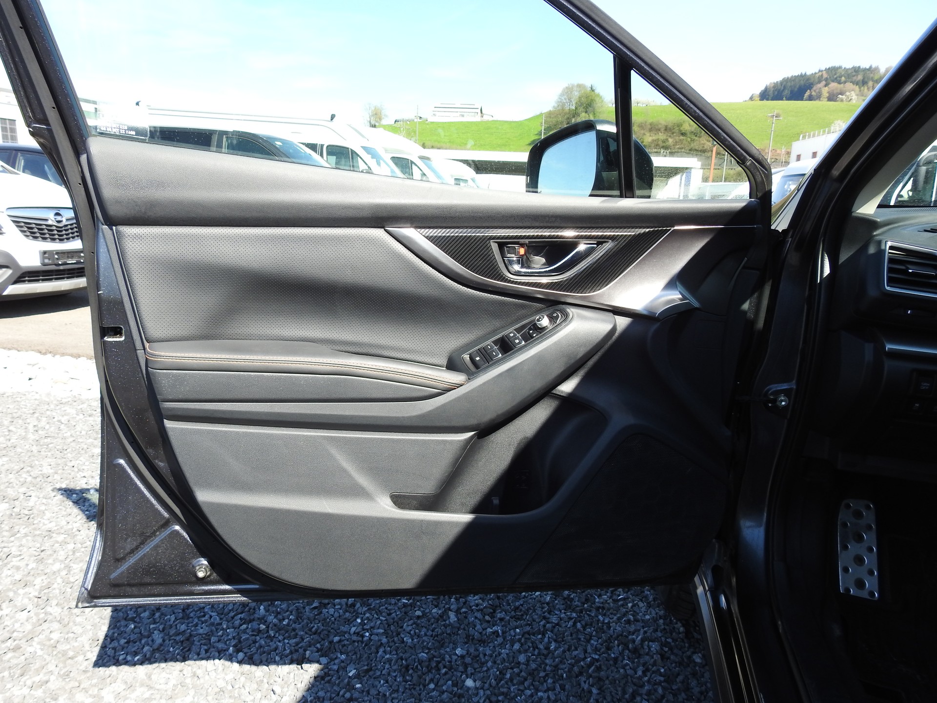 SUBARU XV 2.0 Luxury AWD Lineartronic-image-9