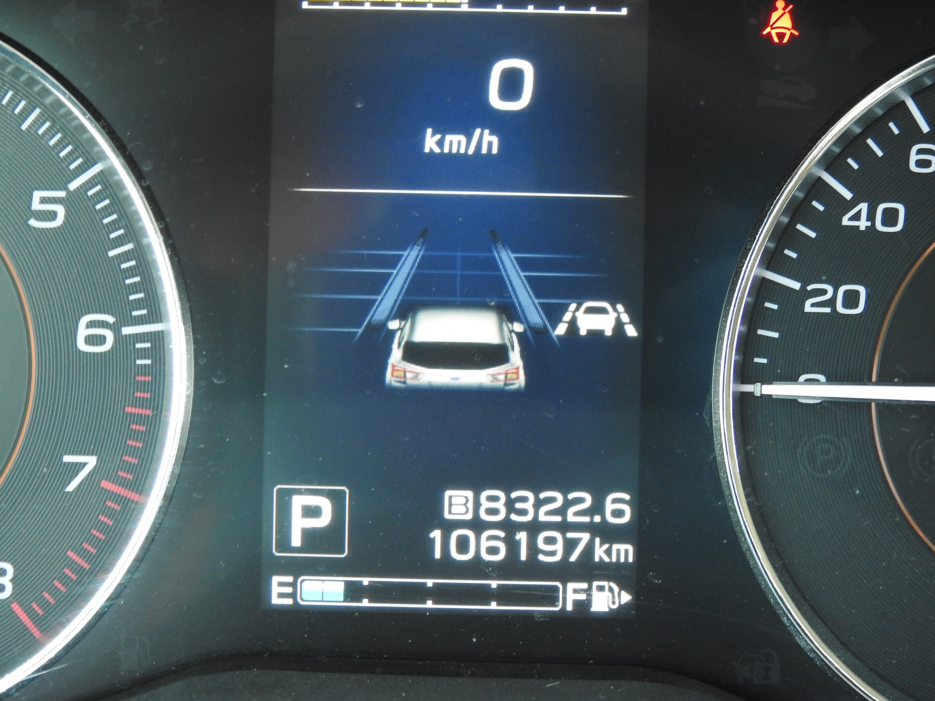 SUBARU XV 2.0 Luxury AWD Lineartronic-image-25