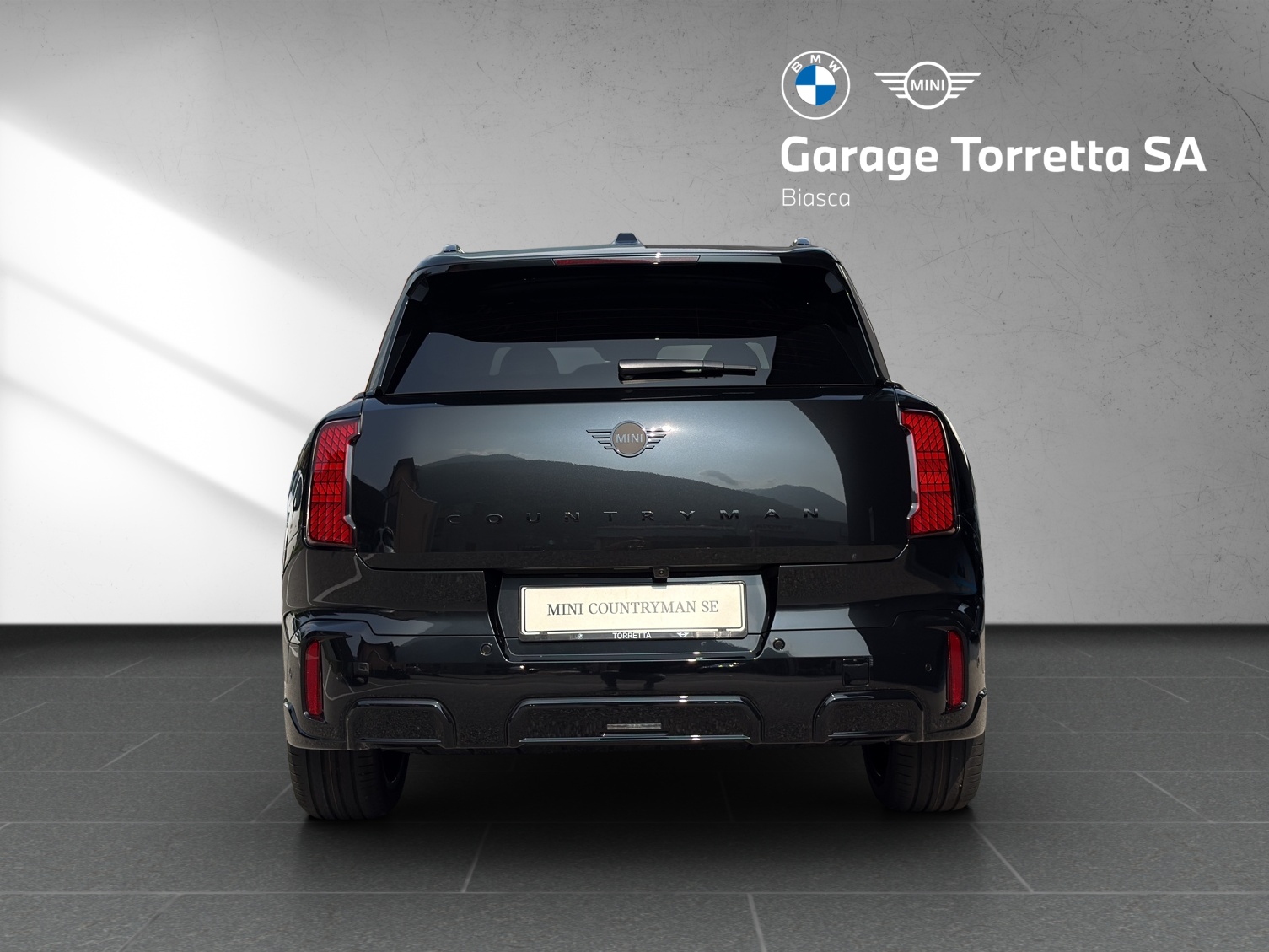 MINI Countryman E-image-3