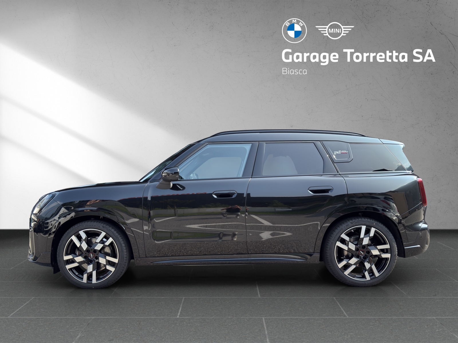 MINI Countryman E-image-1