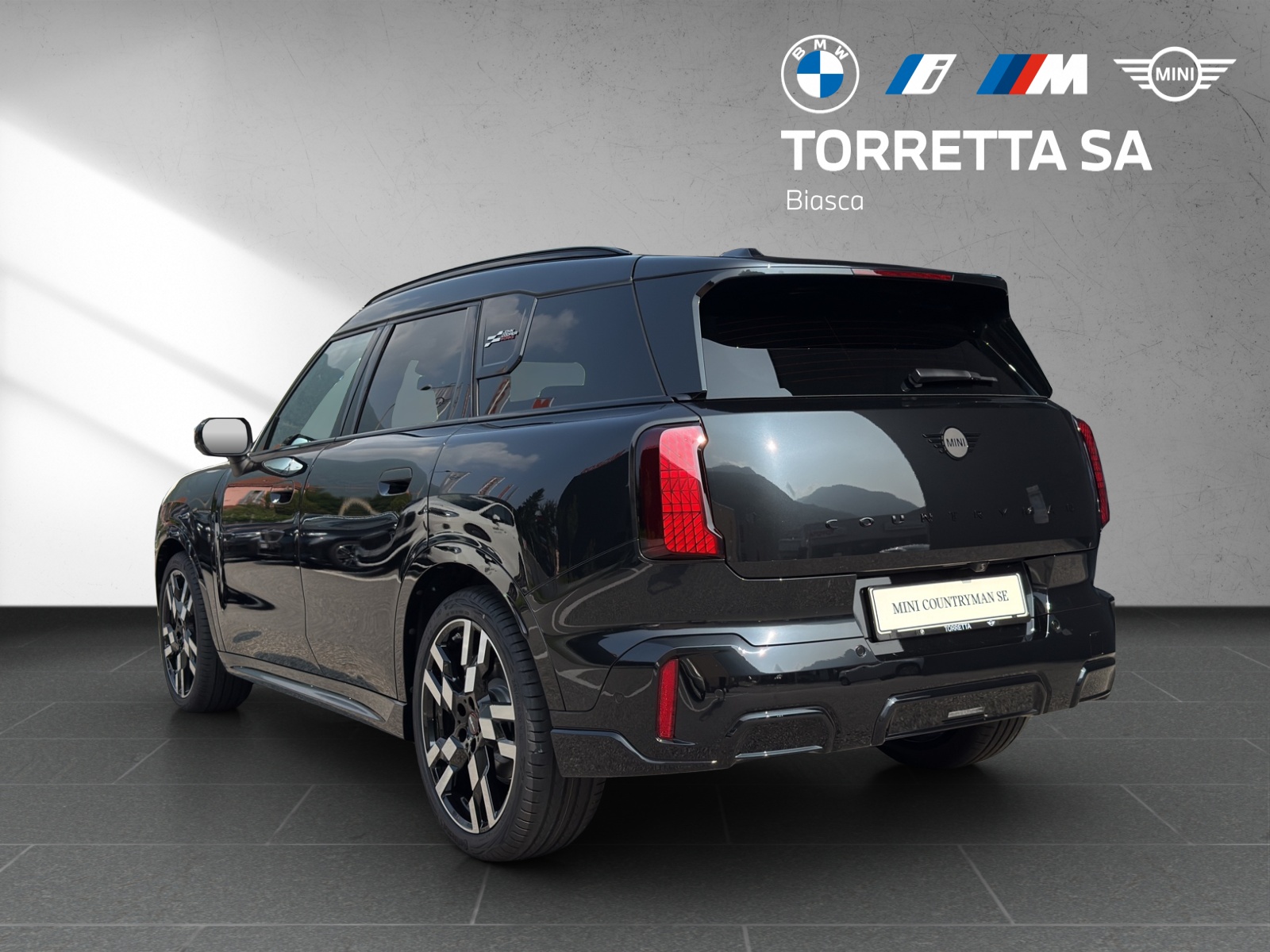 MINI Countryman E-image-2