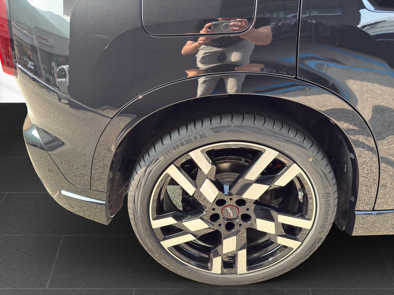 MINI Countryman E-image-10