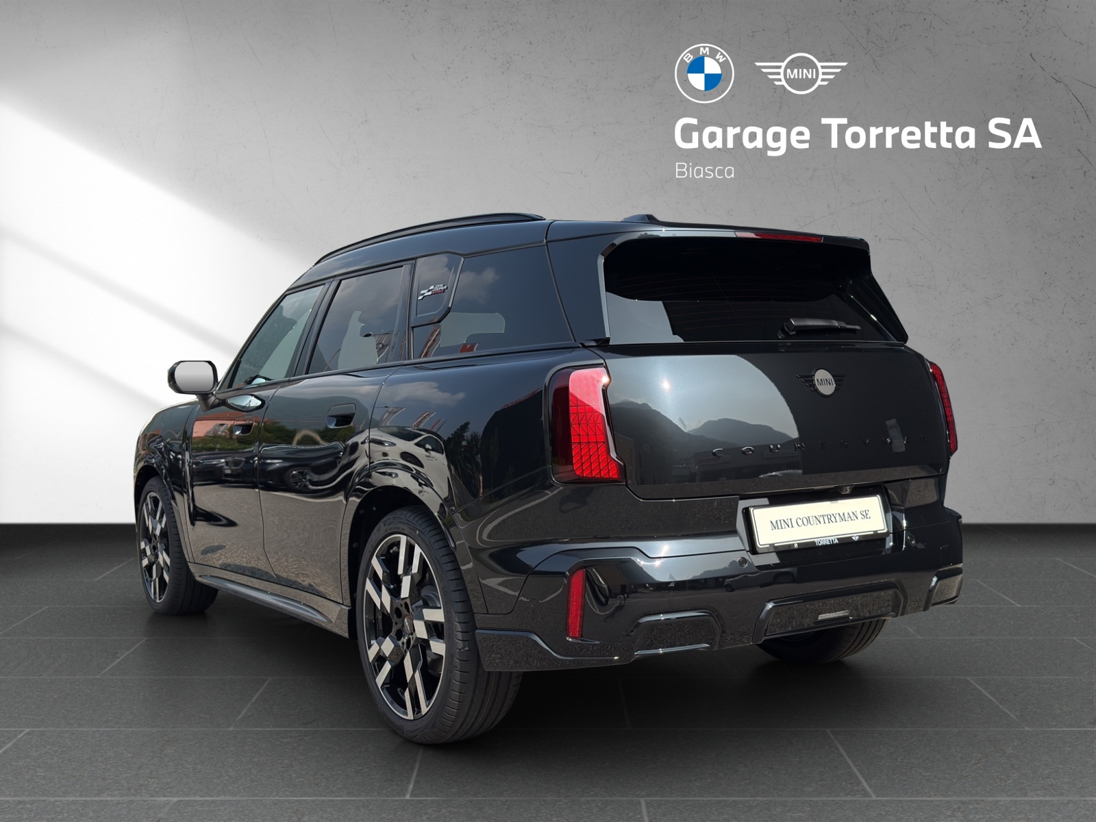 MINI Countryman E-image-2
