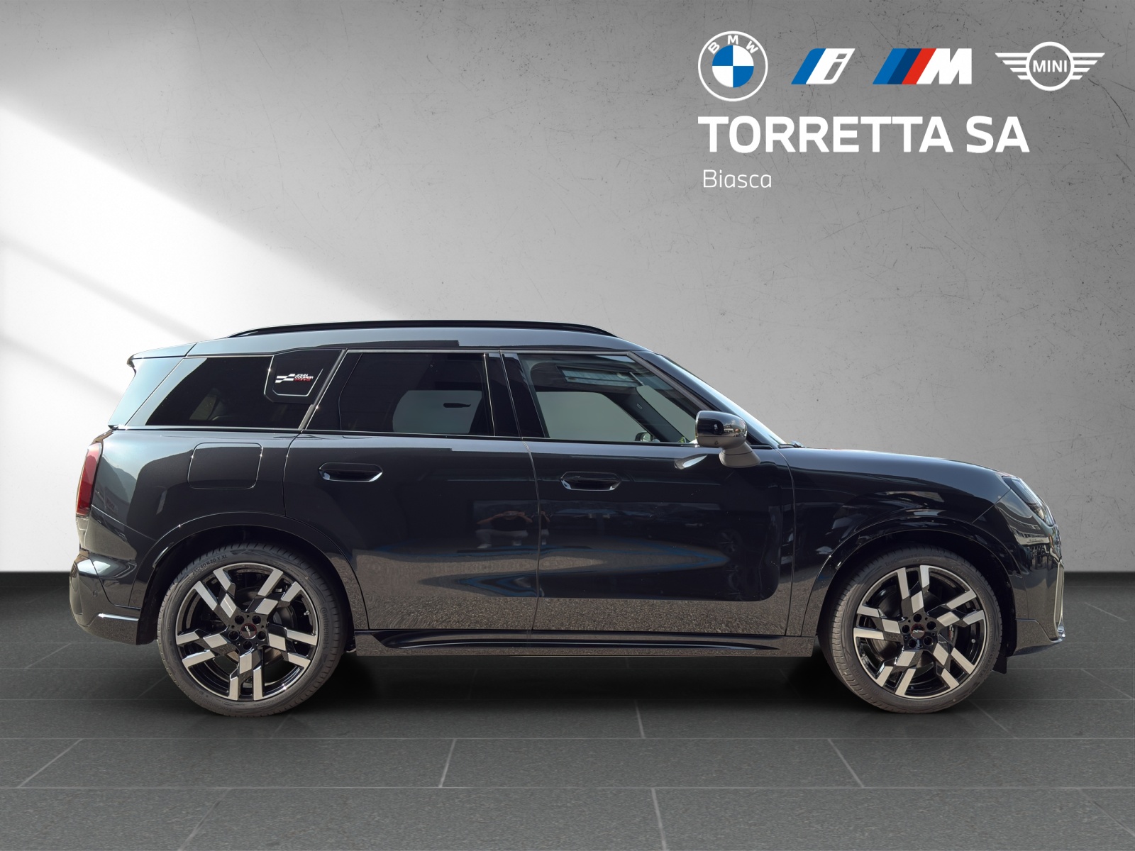 MINI Countryman E-image-5