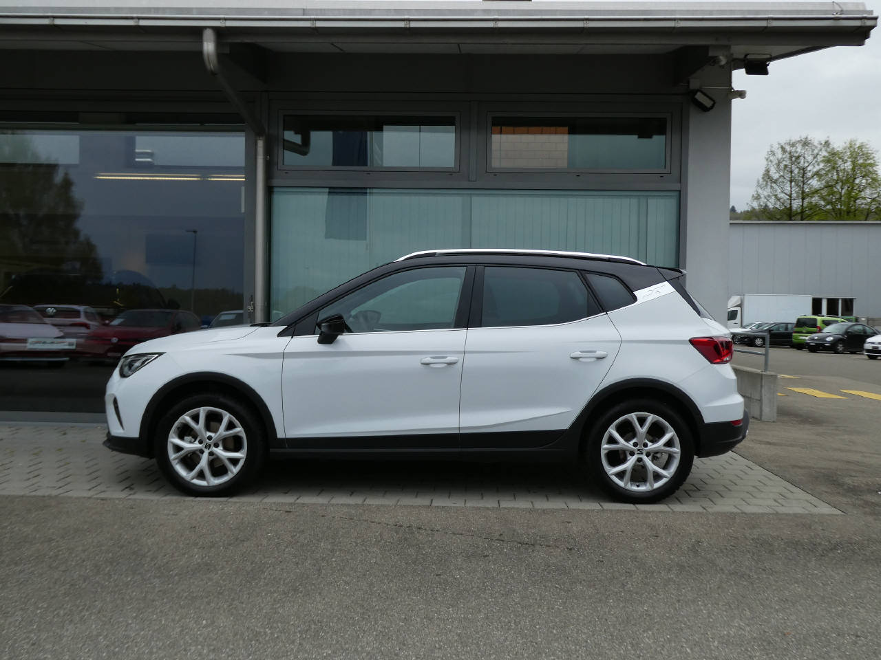 SEAT Arona 1.0 TSI 110 Move FR DSG-image-6