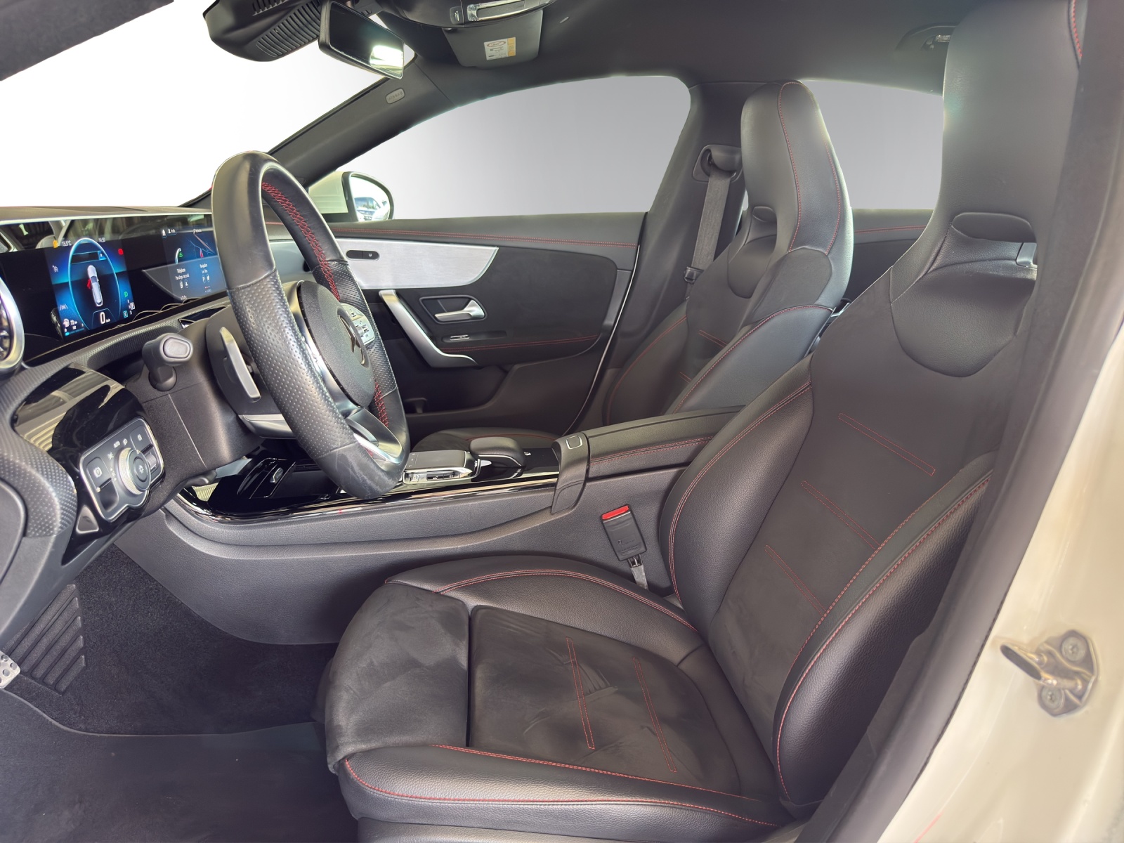 Image MERCEDES-BENZ CLA-200 CLA SB 200 AMG Line 7G