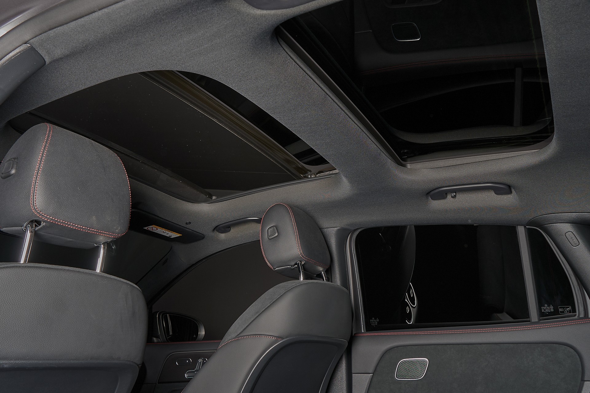 MERCEDES-BENZ GLA 250 4Matic AMG Line 8G-DCT-image-10