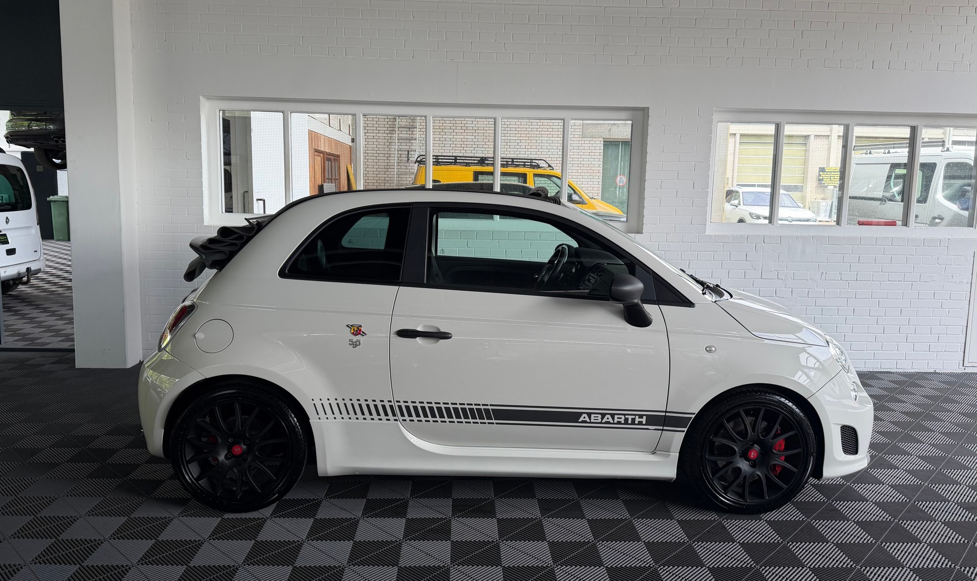 FIAT 595C 1.4 16V Turbo 180 PS Abarth Competizione Dualogic-image-1
