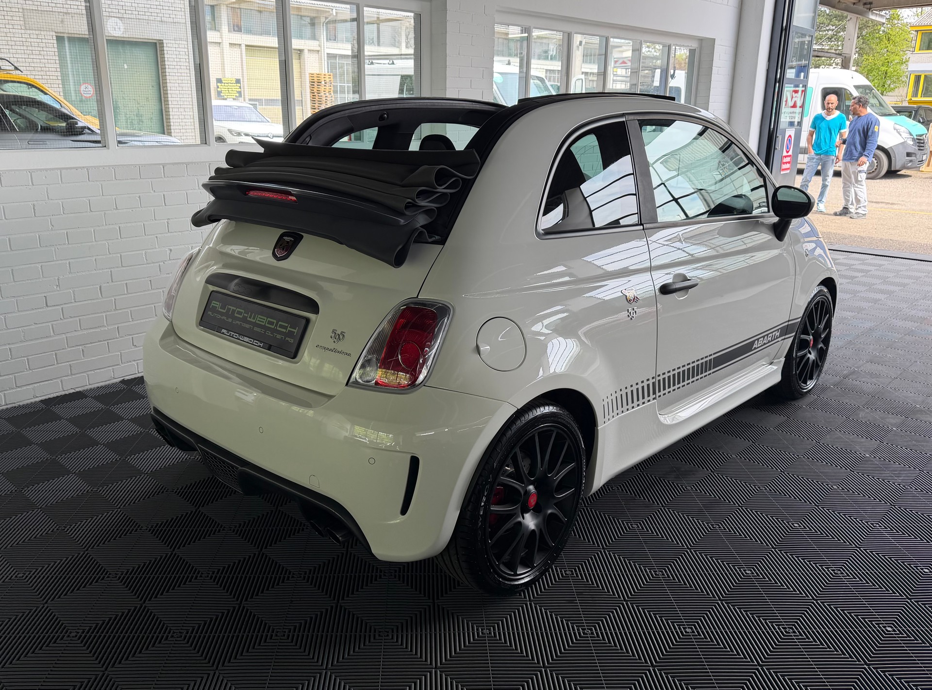 FIAT 595C 1.4 16V Turbo 180 PS Abarth Competizione Dualogic-image-2
