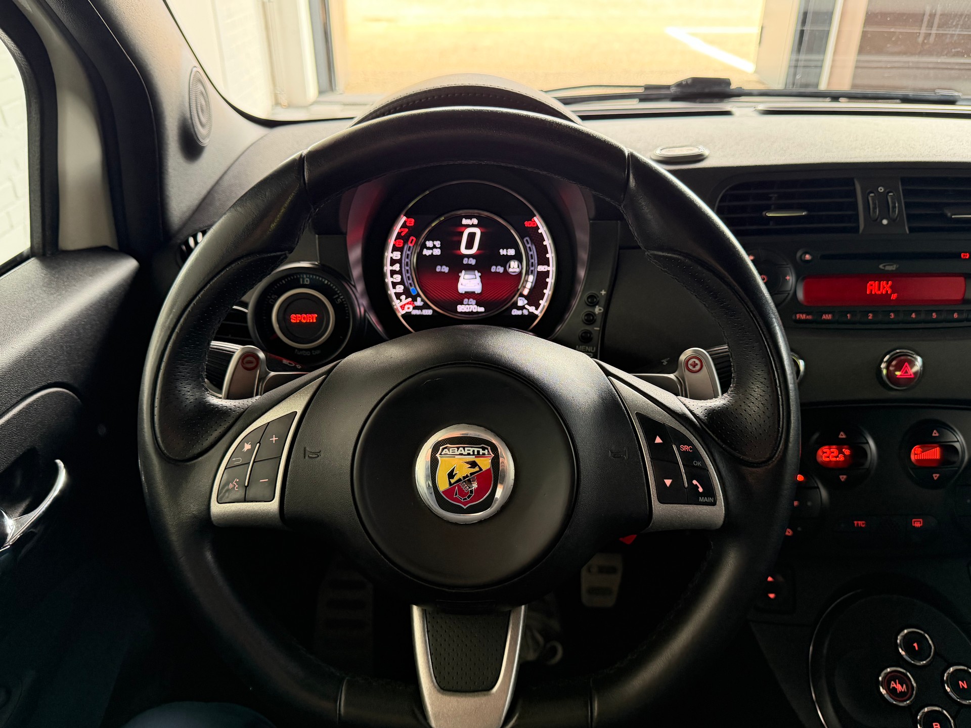 FIAT 595C 1.4 16V Turbo 180 PS Abarth Competizione Dualogic-image-15