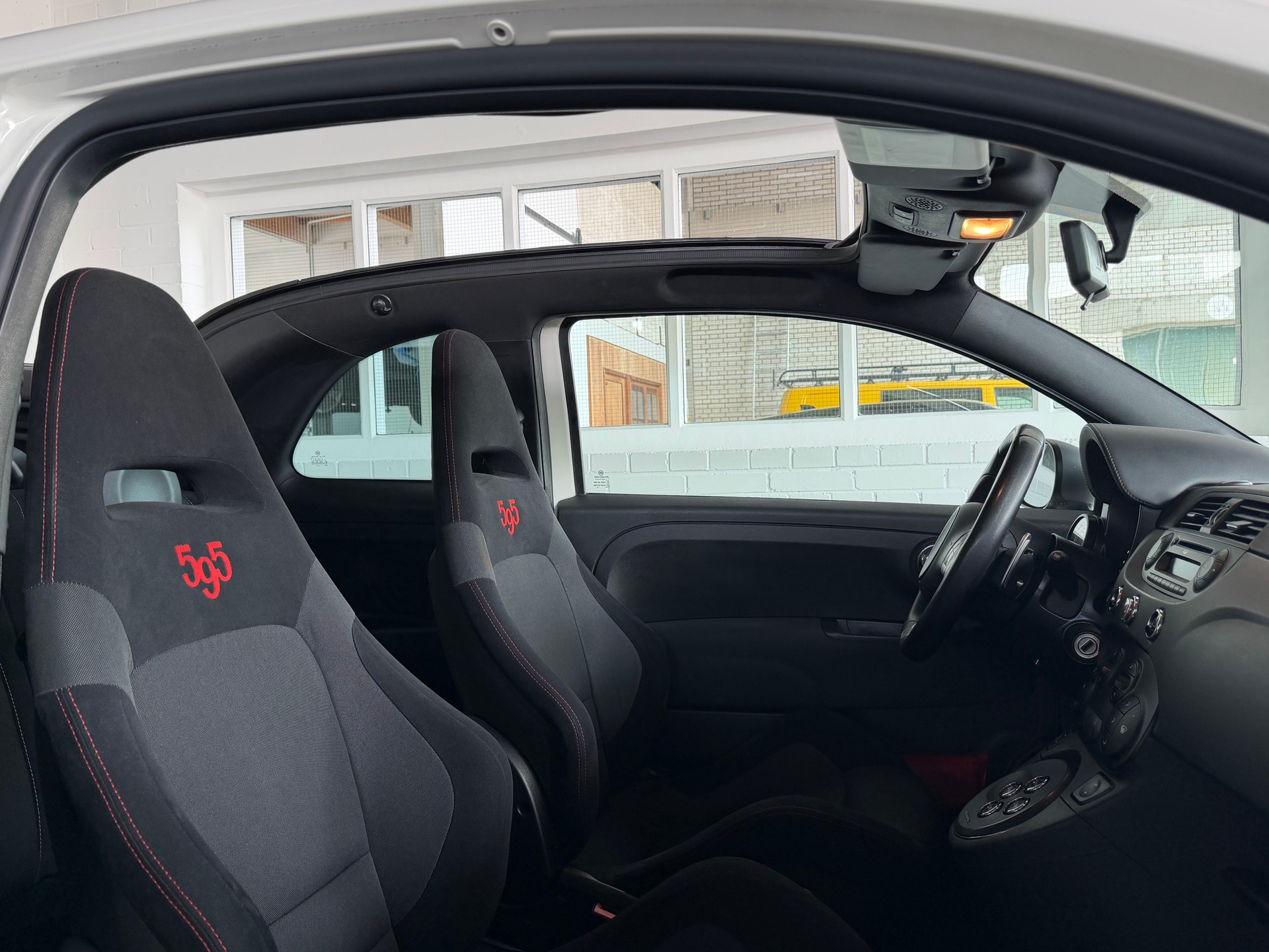 FIAT 595C 1.4 16V Turbo 180 PS Abarth Competizione Dualogic-image-8