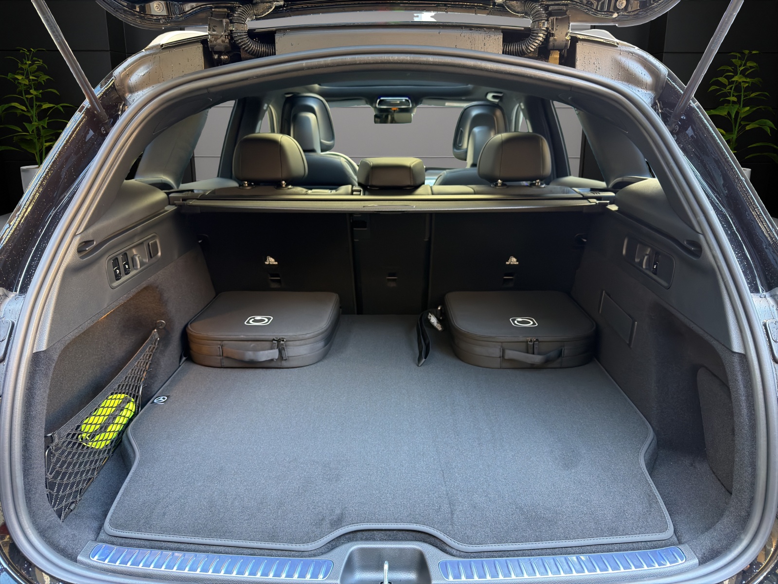 Image MERCEDES-BENZ GLC-300 GLC 300 e 4Matic EQ Star 9G-Tronic