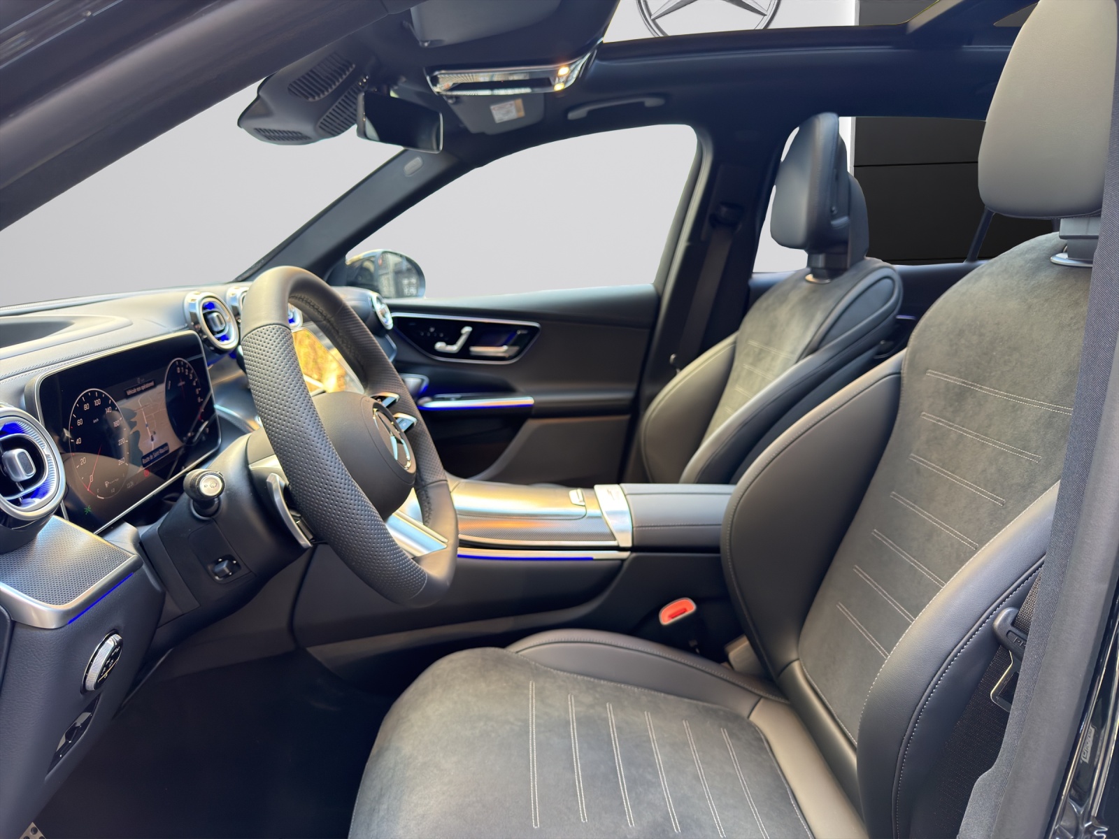 Image MERCEDES-BENZ GLC-300 GLC 300 e 4Matic EQ Star 9G-Tronic