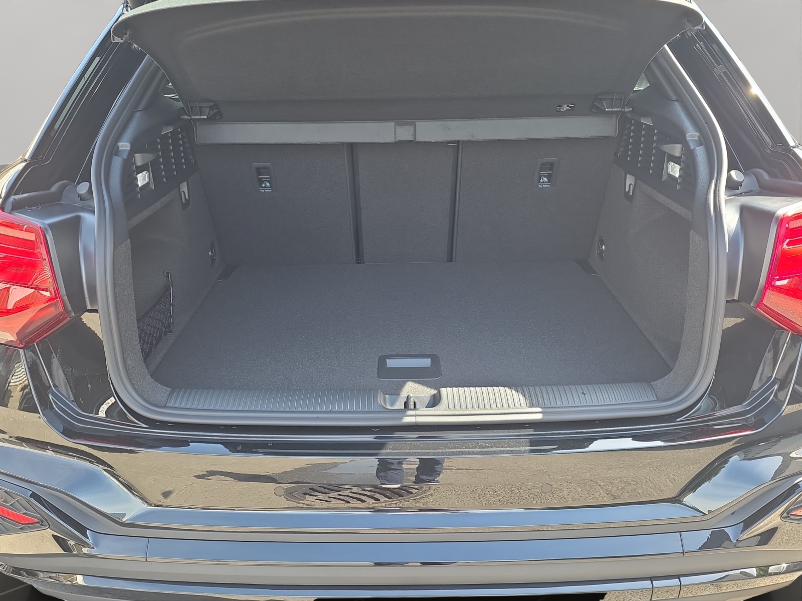 AUDI Q2 35 TFSI S line S-tronic-image-14