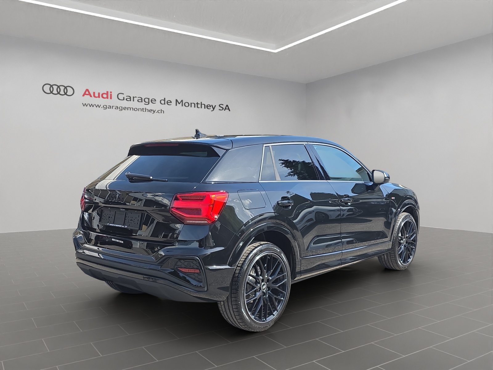 AUDI Q2 35 TFSI S line S-tronic-image-3