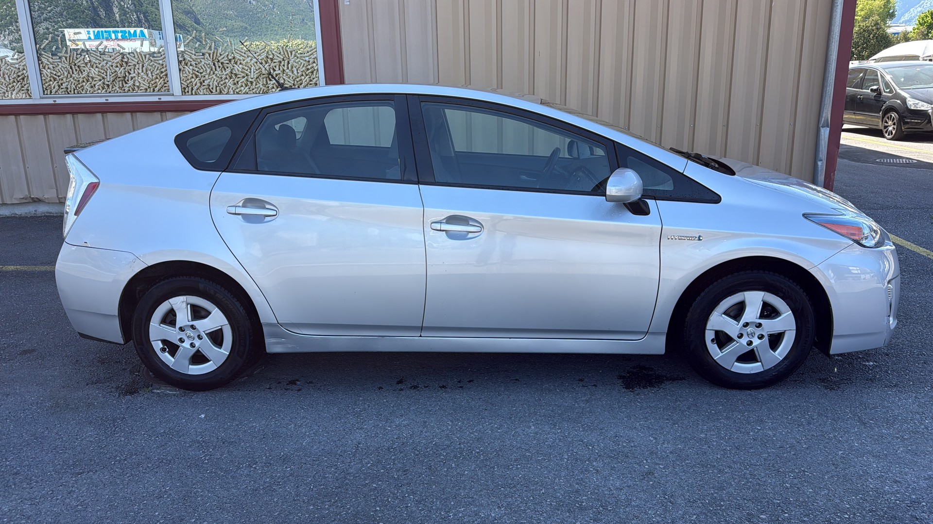TOYOTA PRIUS-image-6