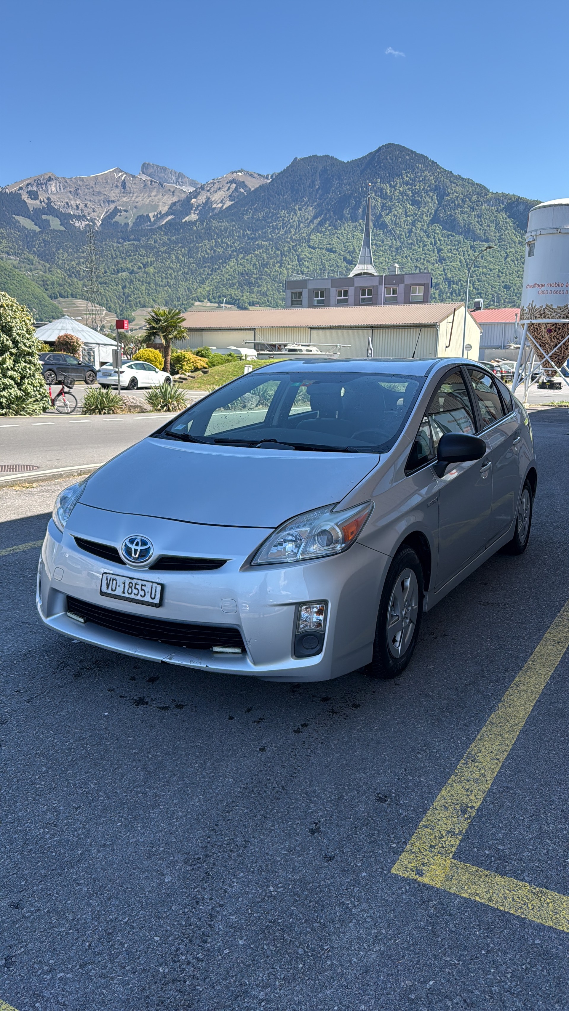 TOYOTA PRIUS-image-0