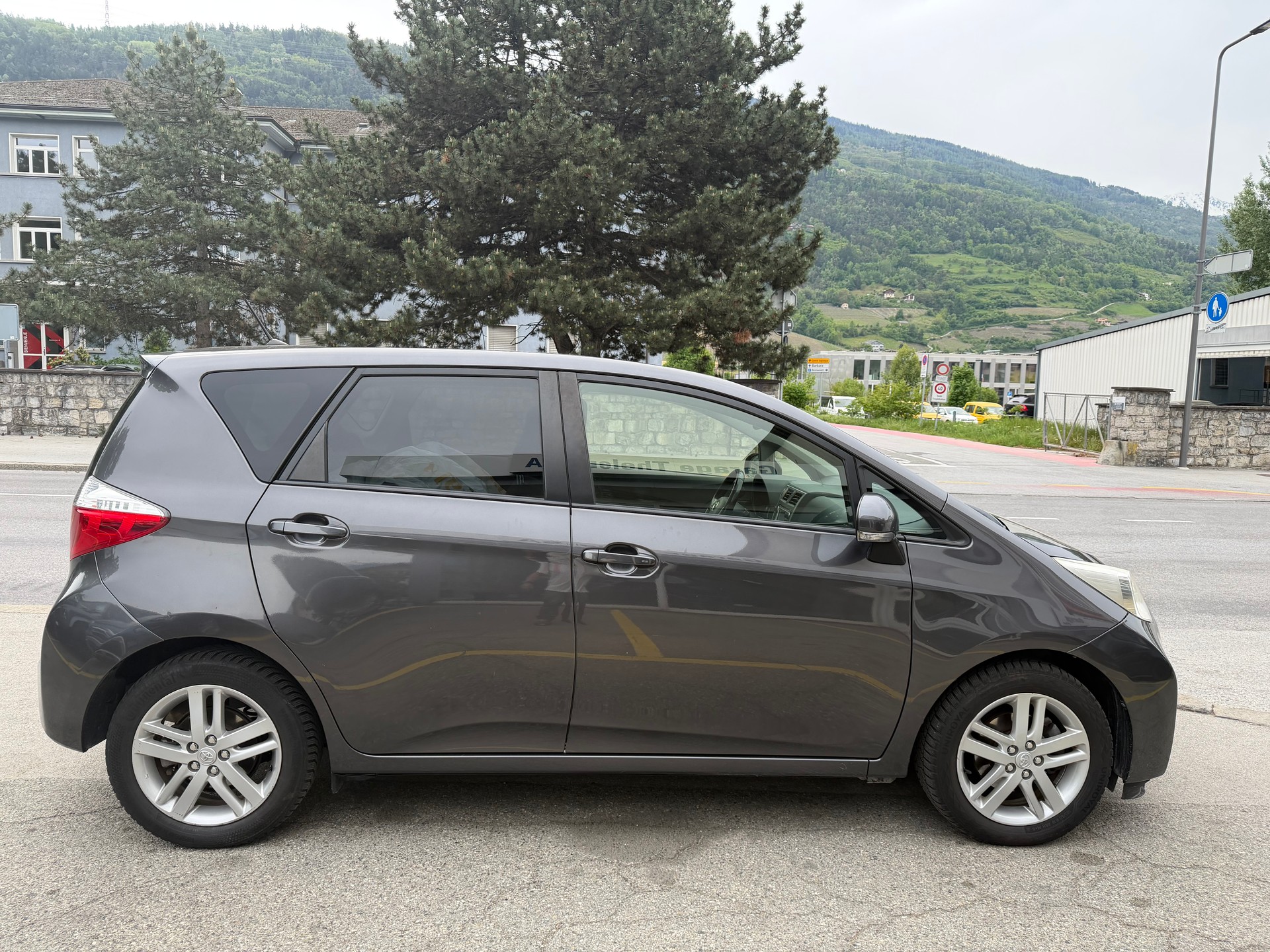 TOYOTA Verso-S 1.33 Linea Luna-image-5