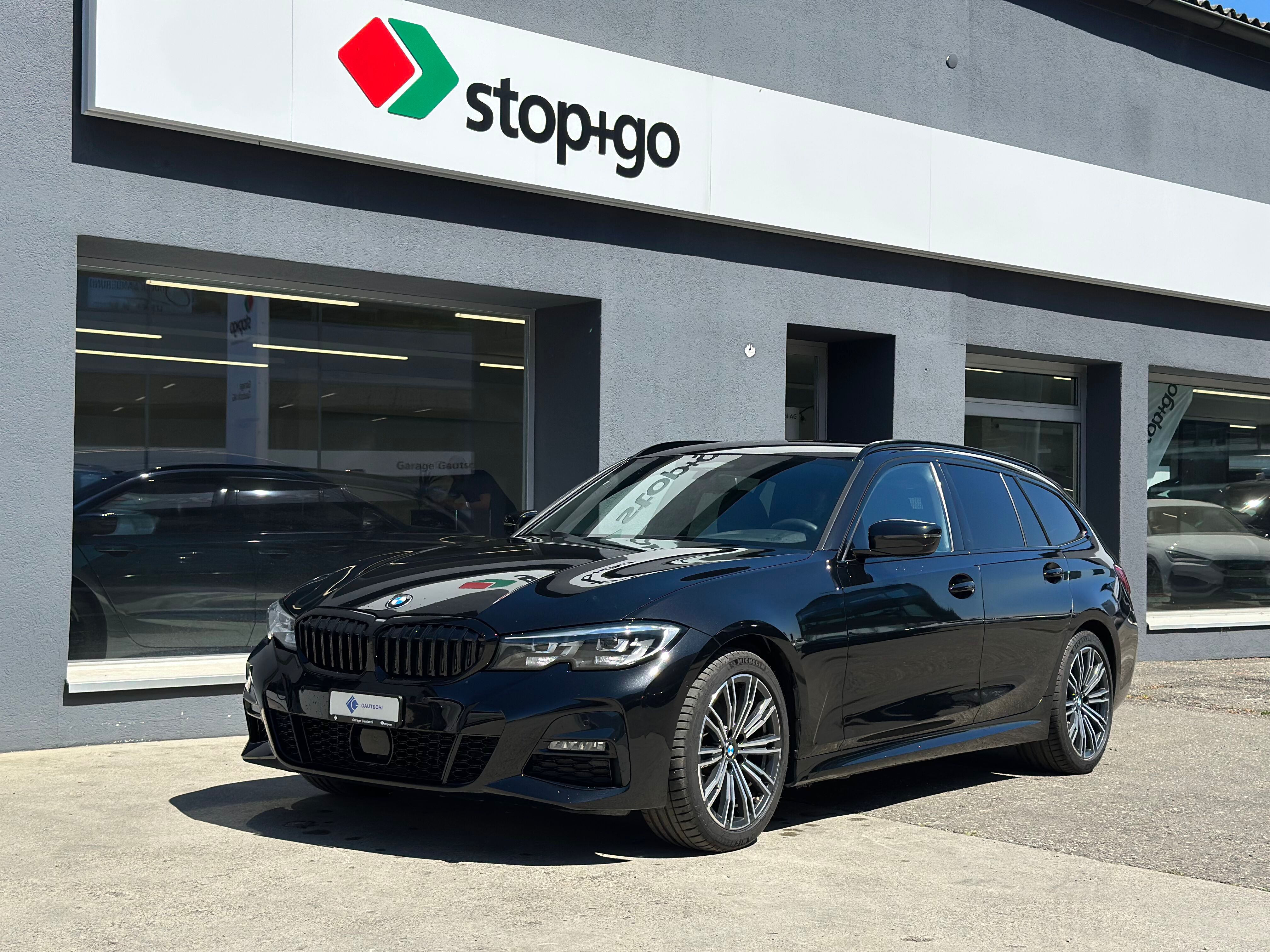 BMW 320d xDrive 48V Touring M Sport Steptronic — slika 1