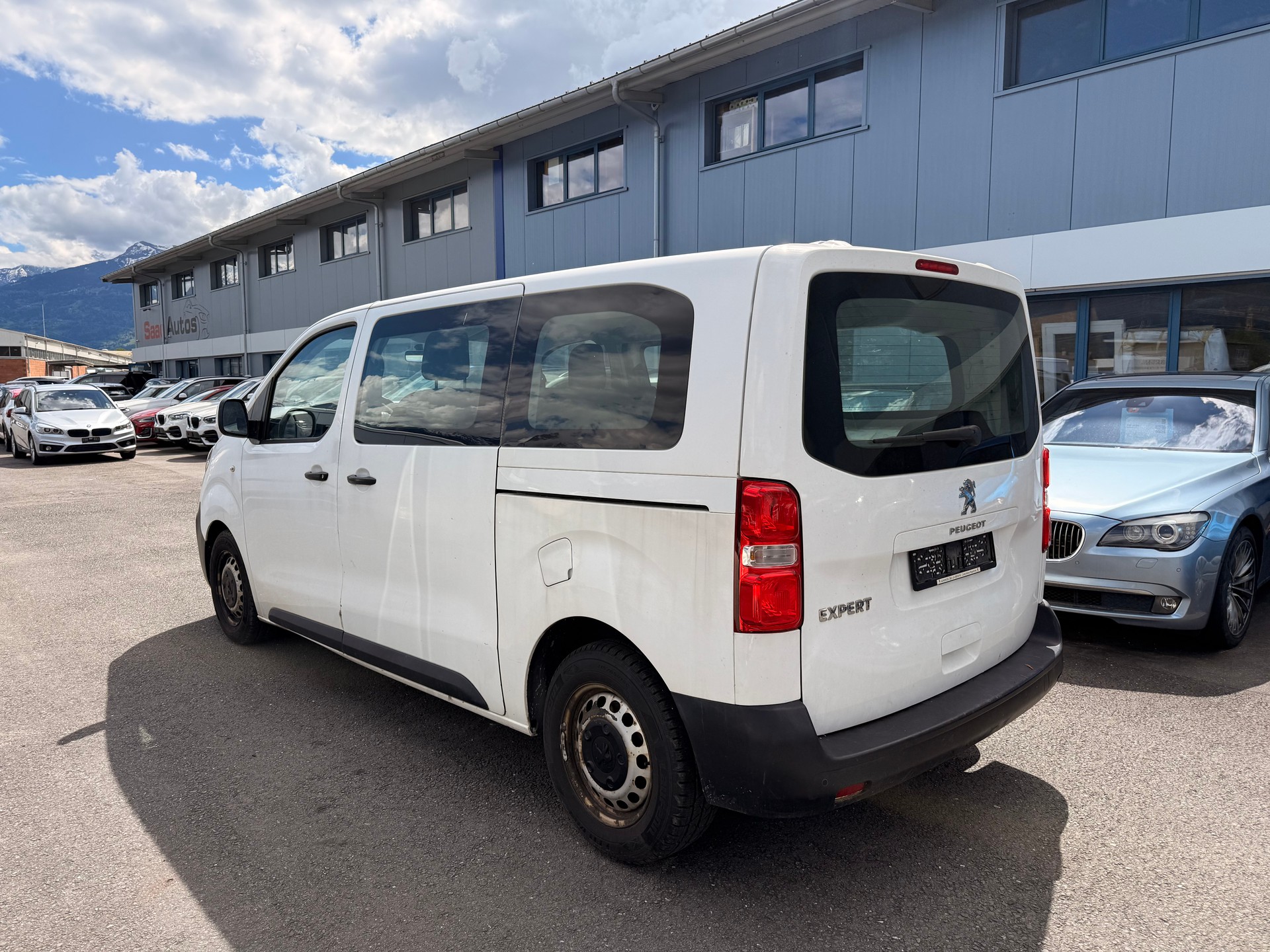 PEUGEOT Traveller 1.6 BlueHDi Active Standard-image-5