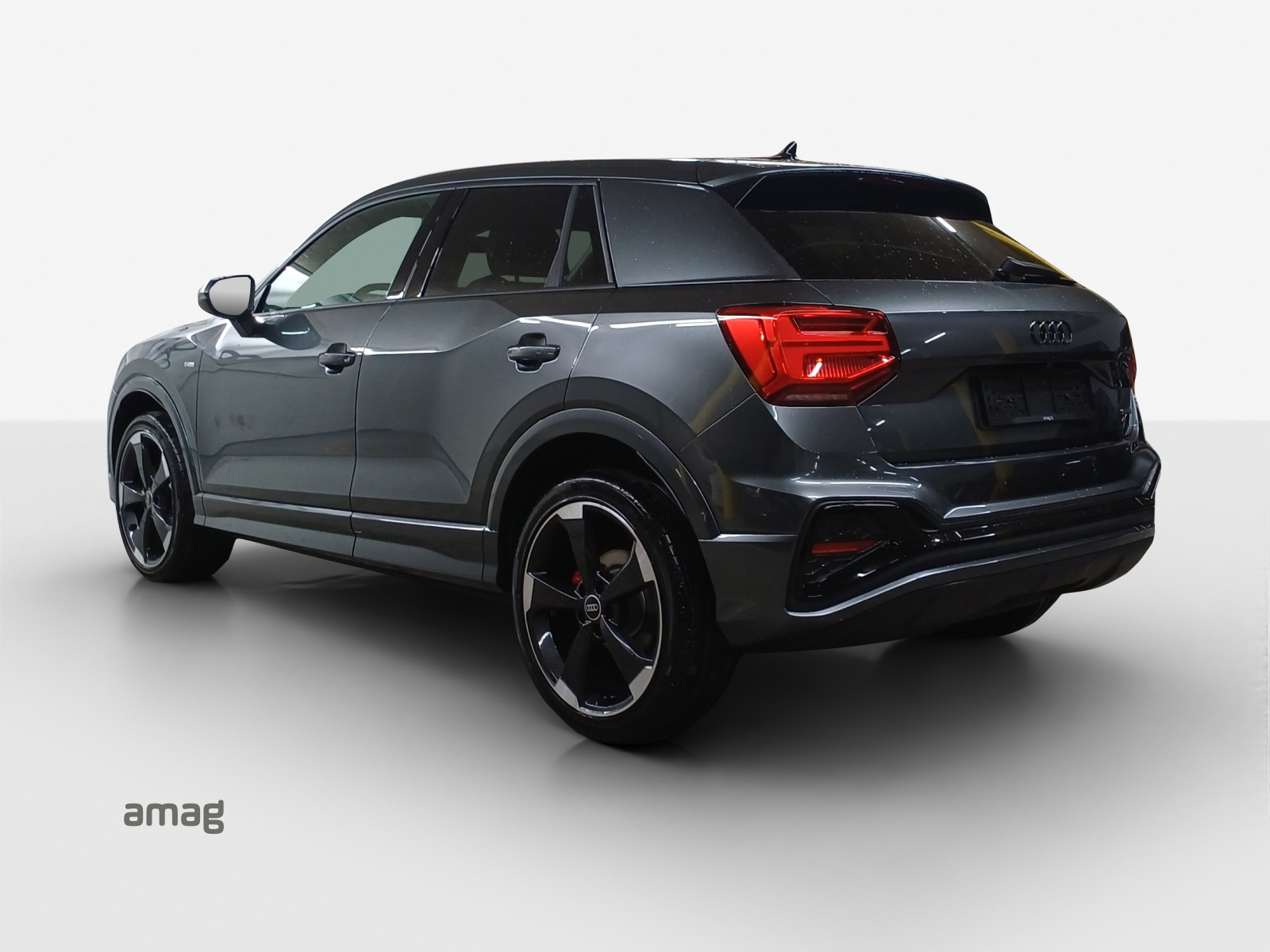 AUDI Q2 40 TFSI S line quattro S-tronic-image-2