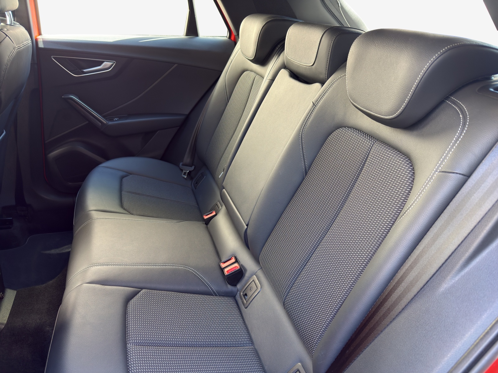 AUDI Q2 35 TFSI S line S-tronic-image-11