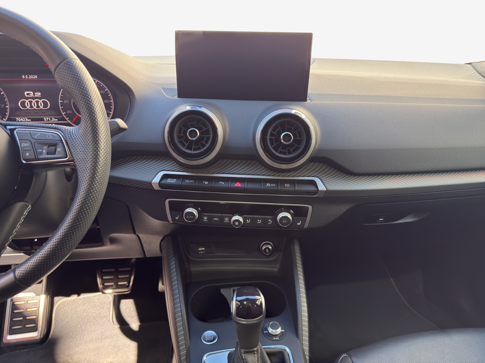 AUDI Q2 35 TFSI S line S-tronic-image-10